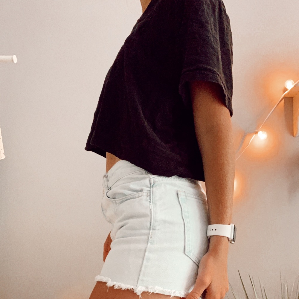 calvin klein cropped v neck basic tee